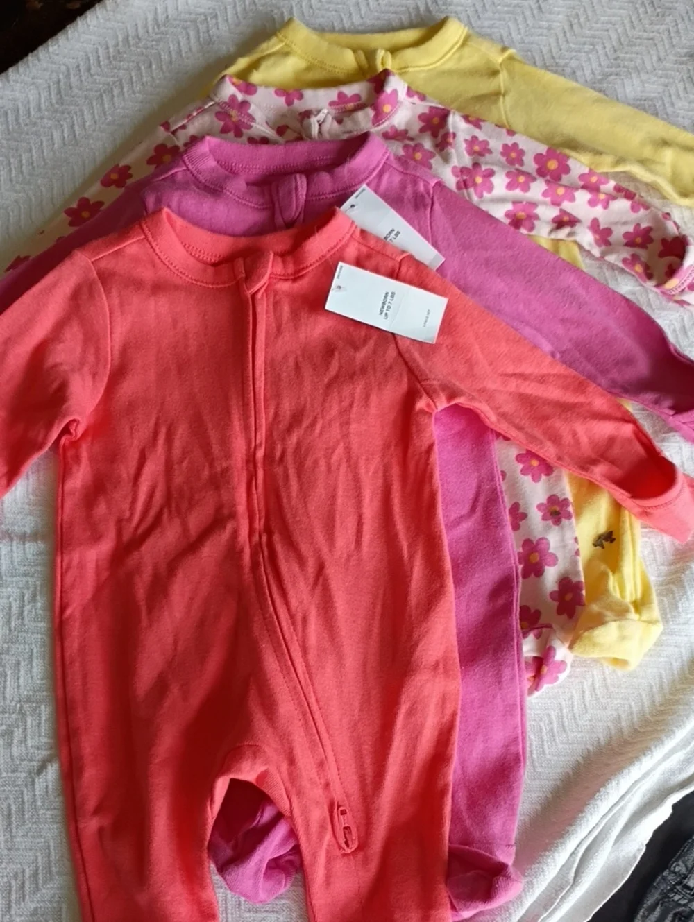 4 Piece Set Floral, Coral, Yellow, And Pink Old Navy